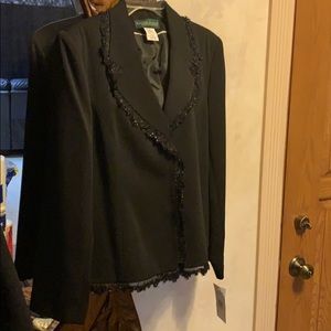 Women’s Harve Bernard Black Dressy Blazer.